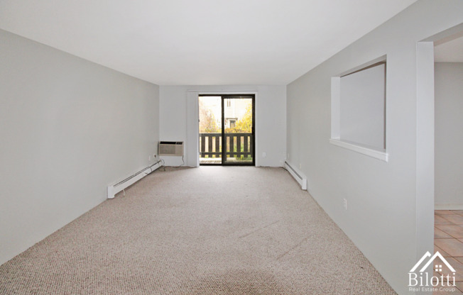 2 beds, 1 bath, 683 sqft, $1,725, Unit 268-19