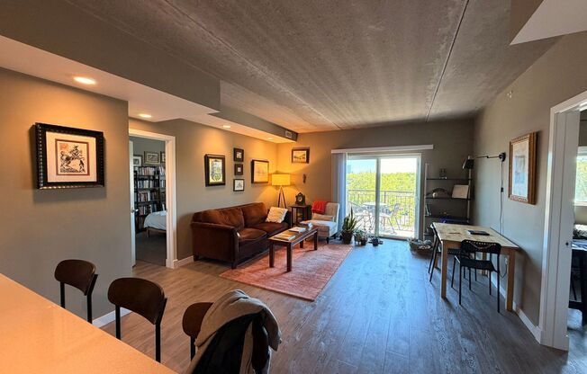 2 beds, 1 bath, 826 sqft, $2,500, Unit 508