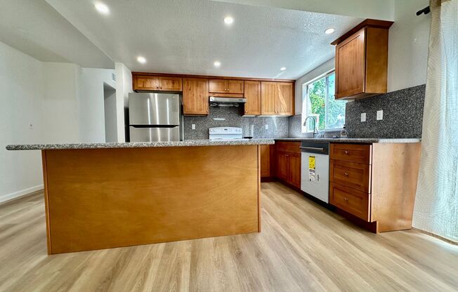 Completely Remodeled 3 Bed 2 Bath Ardenwood Fremont Home - Great Schools! Centrally Located!