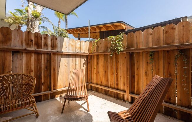 2 beds, 2 baths, 949 sqft, $3,375, Unit 21