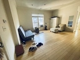 2 beds, 1 bath, 1,007 sqft, $3,400, Unit 5