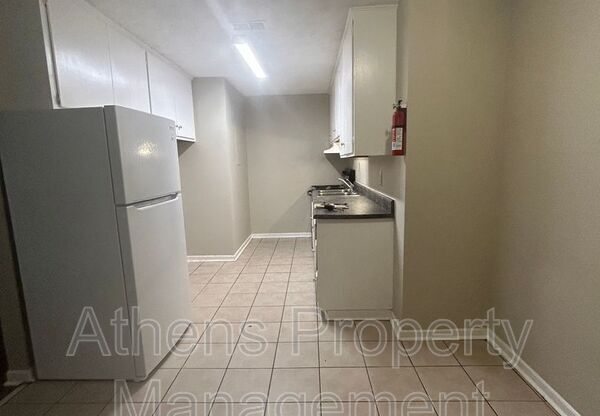 313 JOCKEY CLUB DR