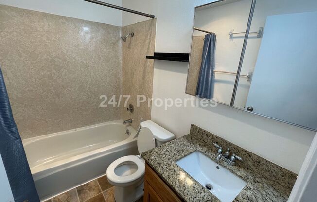 2 beds, 1 bath, 900 sqft, $1,495, Unit 16346 Unit 1