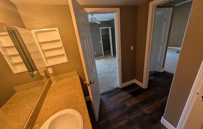 1 bed, 1 bath, $1,350, Unit bldg 22