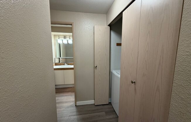 1 bed, 1 bath, 715 sqft, $1,795, Unit 327