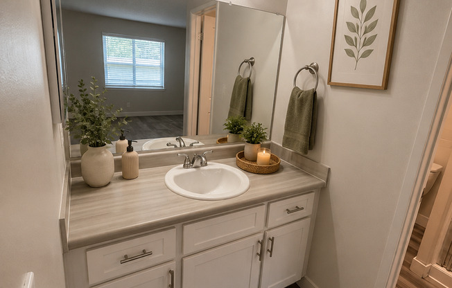 2 beds, 2 baths, 1,015 sqft, $3,025, Unit 208