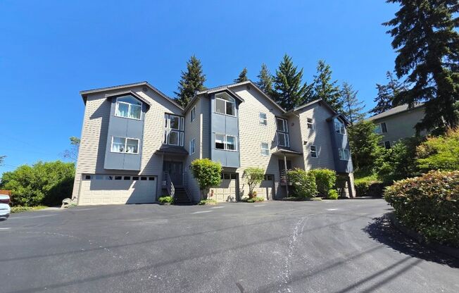 5911 200 ST SW