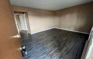 2 beds, 1 bath, 673 sqft, $725, Unit Unit 5