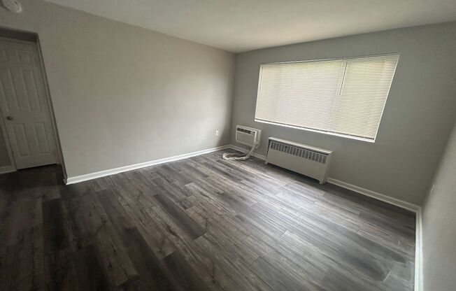 Top-Floor 2-Bedroom Condo in Southwest DC – Remodeled & Move-In Ready