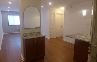 1 bed, 1 bath, 675 sqft, $1,495, Unit 214