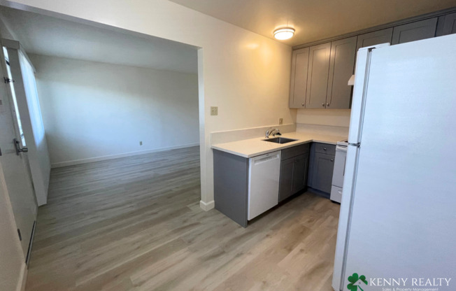 1 bed, 1 bath, $2,350, Unit 855 Commercial Ave #4 - LEASE ONLY - 109 - VACANT