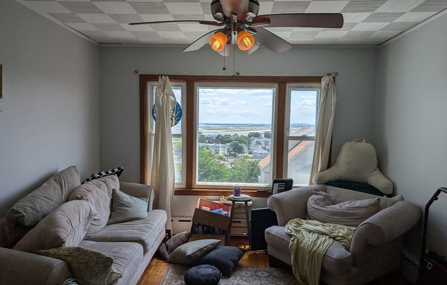 85 GLADSTONE ST
