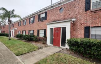 1440 HOLDEN AVE