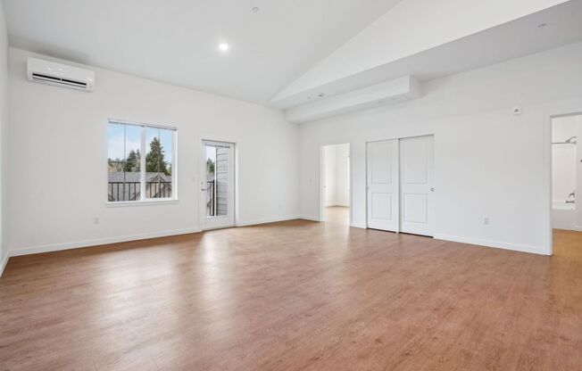 2 beds, 2 baths, 982 sqft, $2,024, Unit 80