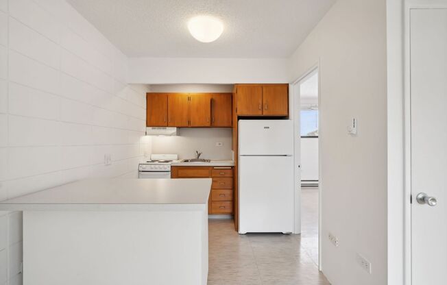 1 bed, 1 bath, 425 sqft, $1,250, Unit 607