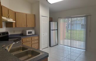 3 beds, 2 baths, $1,500