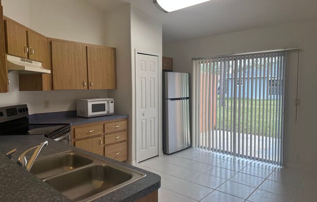 3 beds, 2 baths, $1,500