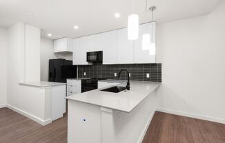 2 beds, 2 baths, 1,021 sqft, $1,999, Unit 302