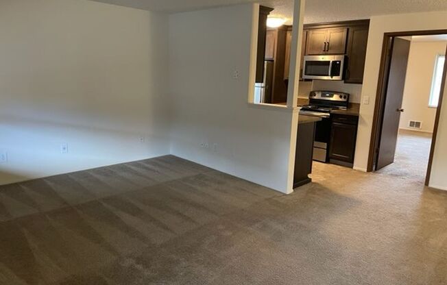 1 bed, 1 bath, 630 sqft, $1,400, Unit 301