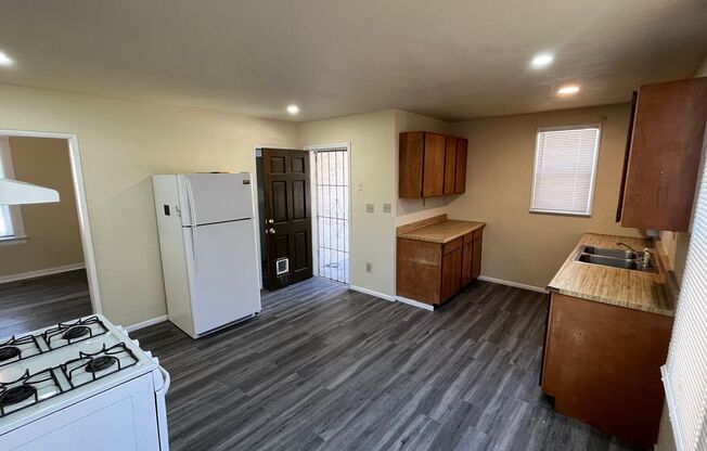 2 beds, 1 bath, 600 sqft, $1,795