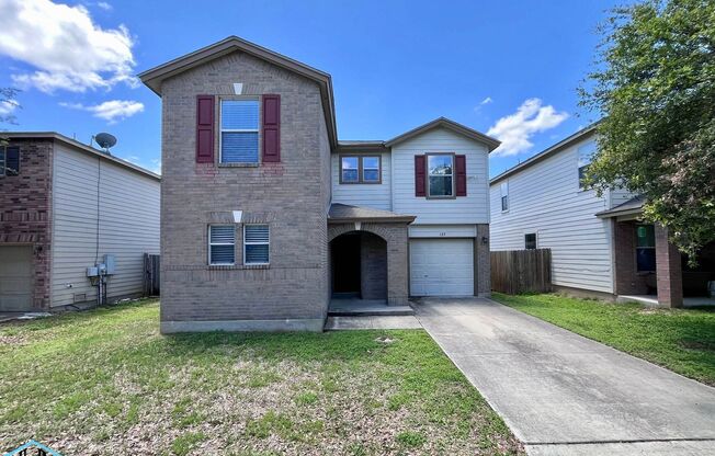 Charming 2 Storey 3-bedroom, 2.5-bath Home Conveniently Located Near Randolph AFB & SAMMC!