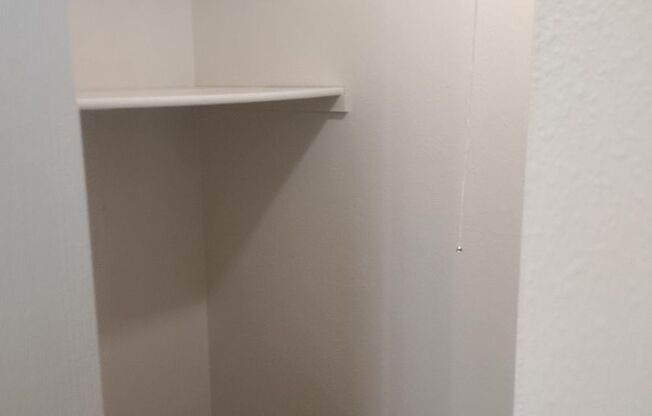 1 bed, 1 bath, 592 sqft, $1,225, Unit 021