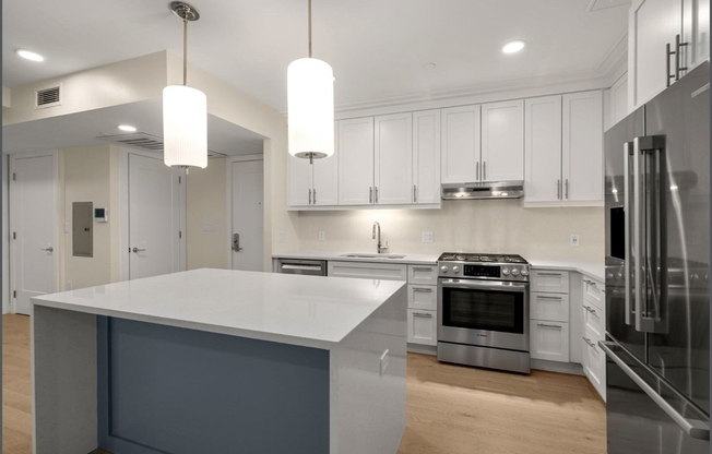 2 beds, 2 baths, 1,114 sqft, $3,950, Unit 402