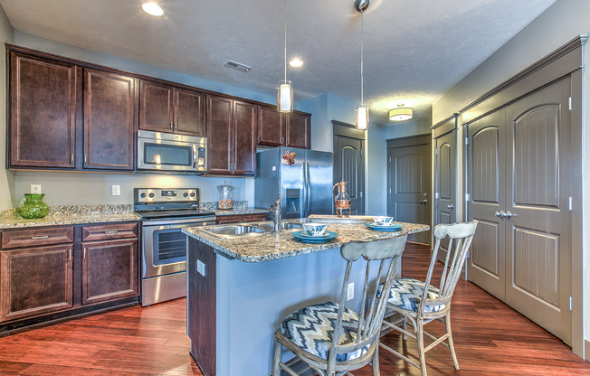 1 bed, 1 bath, 677 sqft, $1,425, Unit B - 1004 Unit 108 - A780 Lake View