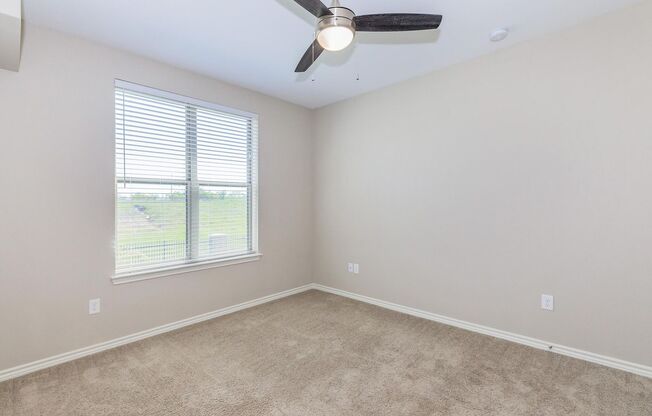 2 beds, 2 baths, 1,039 sqft, $1,616, Unit 1124