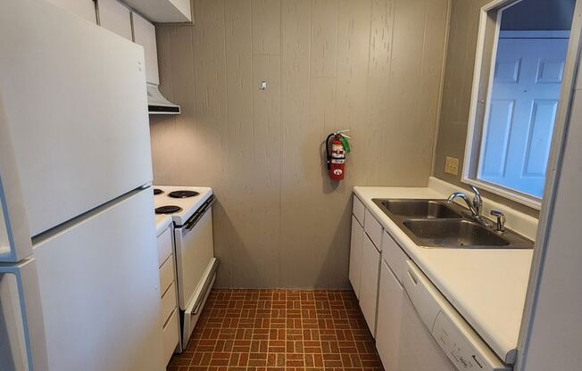 1 bed, 1 bath, $699, Unit #35
