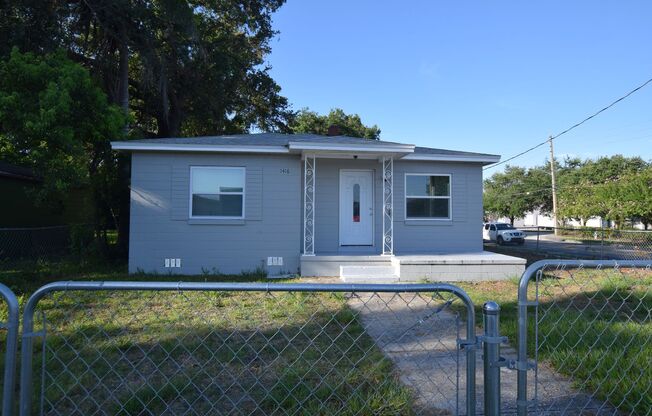 3 bedroom, 1 bath home for rent at 1416 34th Street Orlando, Fl 32839