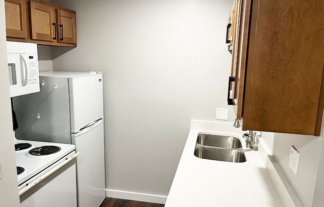 1 bed, 1 bath, 525 sqft, $895, Unit 3060-111