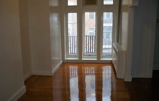 Studio, 1 bath, 10 sqft, $750, Unit 3F