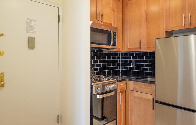 Studio, 1 bath, $2,895, Unit 4-C