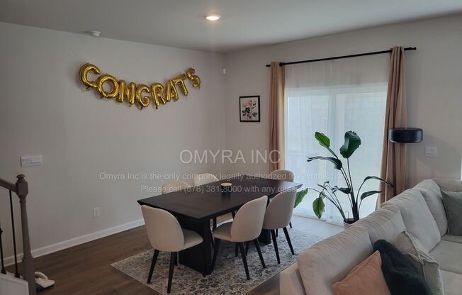 Gorgeous 3 Bedroom Townhouse in Lawrenceville!