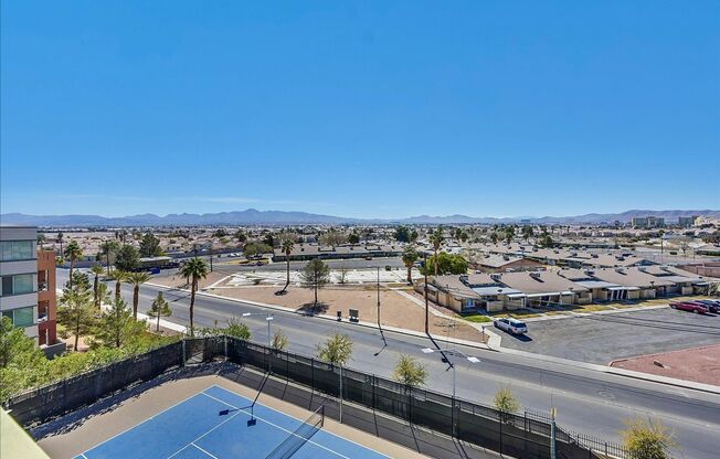 2 beds, 2 baths, $2,095