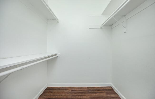 LARGE CLOSETS IN SAN JOSE, CALIFORNIA