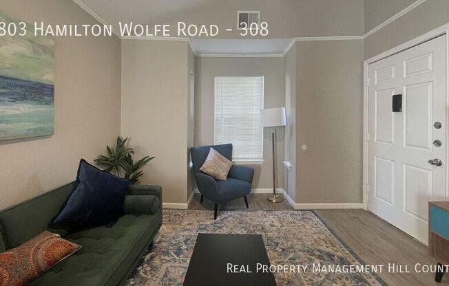 4803 Hamilton Wolfe Rd