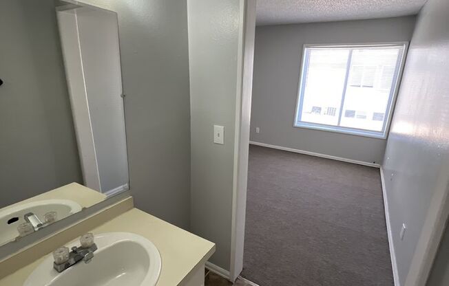 3 beds, 2 baths, $1,945, Unit # 217