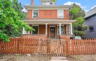 2 Bedroom 2 Bathroom in Popular Baker District!
