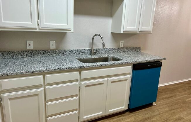 SPACIOUS 3/2/1 DUPLEX