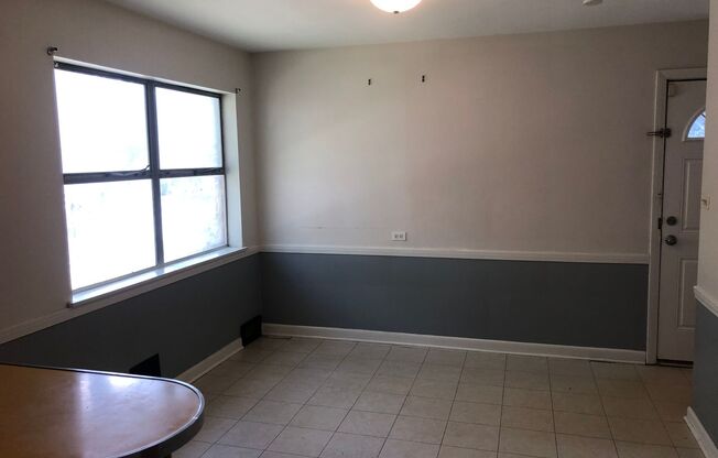 3 beds, 1 bath, $2,495