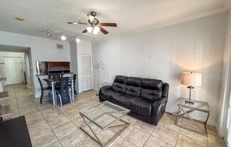 2 beds, 2 baths, $1,750, Unit Unit #202