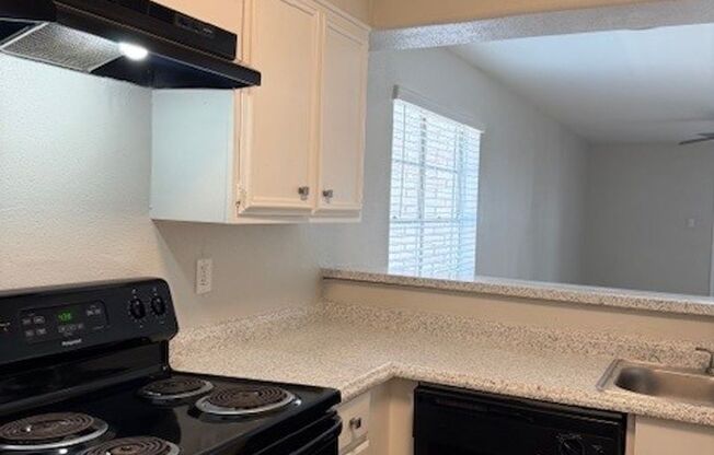 3 beds, 2 baths, 1,256 sqft, $1,500, Unit 09-0907 W/D