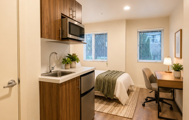 Studio, 1 bath, 175 sqft, $1,150, Unit 206