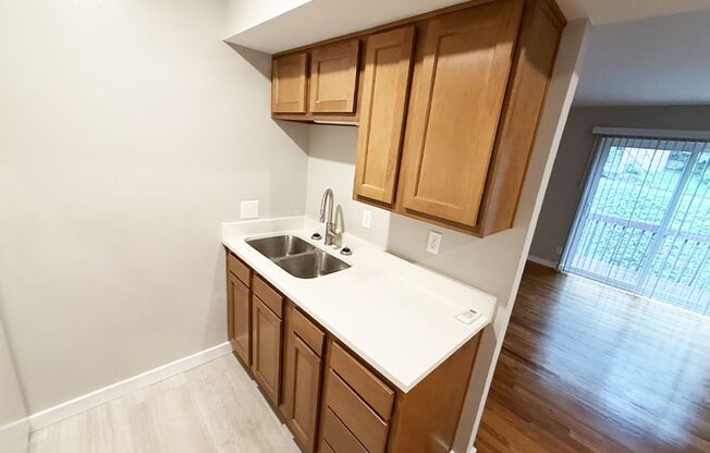 1 bed, 1 bath, 525 sqft, $995, Unit 3060-408