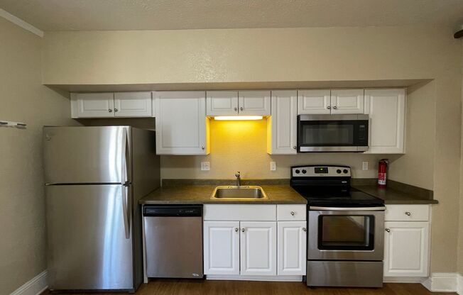 506 N Cascade Ave