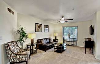 Reserve at Arrowhead Living Room