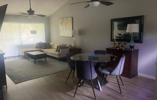 621 SQUIRE CIR