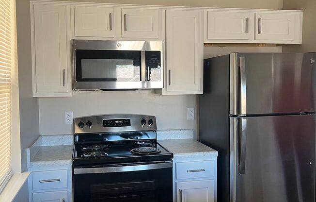 2BD/2BA Condo located on the Germantown/Memphis Line!